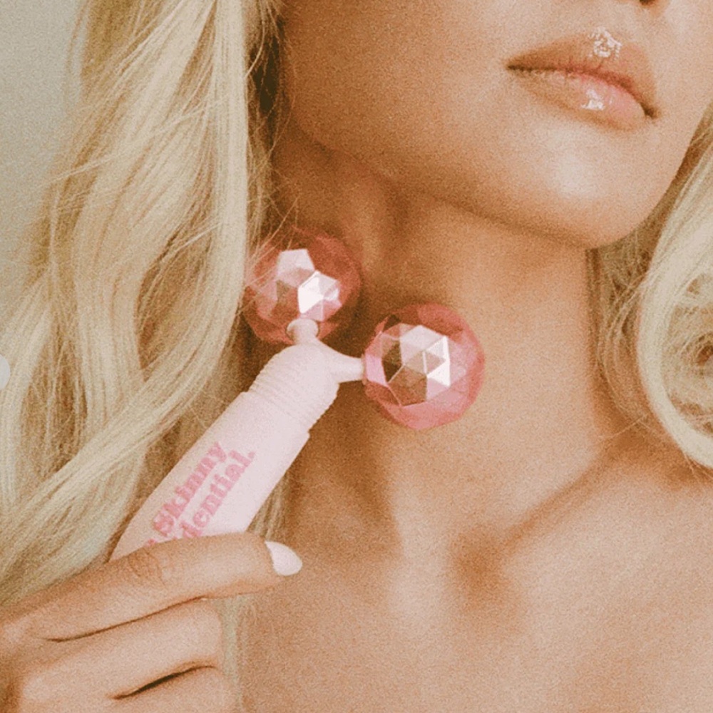 The Skinny Confidential Face Massager